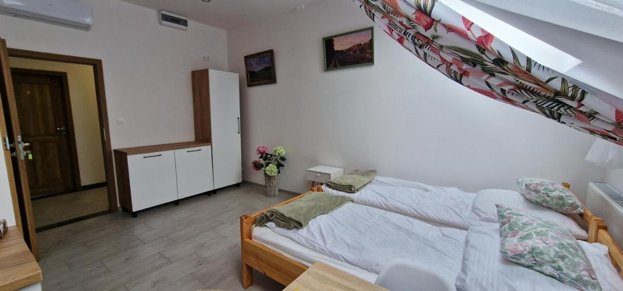 Zielona Ostoja Ulica Szpitalna 3C Apartment Kamieniec Zabkowicki Luaran gambar